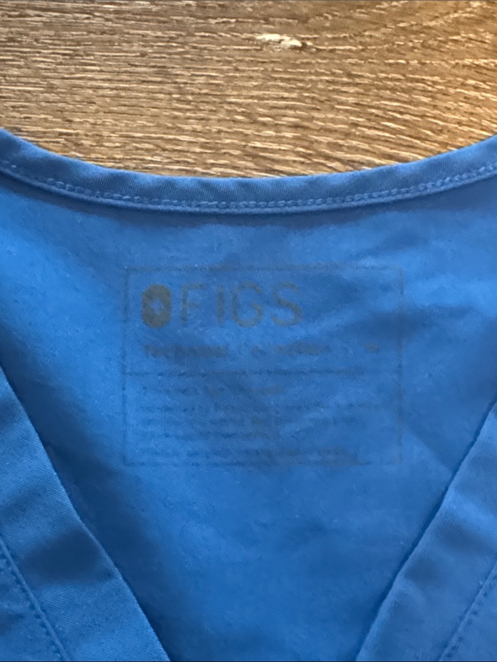Figs scrub top medium - Picture 2 of 3
